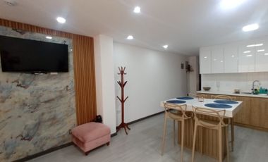 Departamento furnished aparment for rent amoblado en renta alquiler arriendo Cuenca Sector puertas del sol