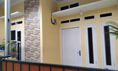 RUMAH CLUSTER IDEALIS 2 KAMAR AKSES STRATEGIS 15 MENIT DARI STASIUN KRL HANYA 175 JUTAAN