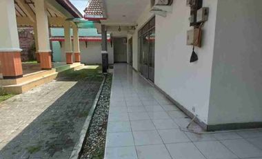 Disewakan bangunan tanah luas di kasihan bantul