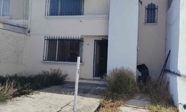 CASA EN RENTA EL LA HUERTA