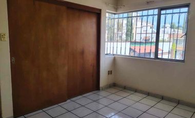 CASA EN RENTA EL LA HUERTA