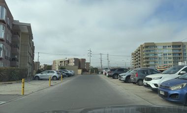 ARRIENDO DEPARTAMENTO NUEVO SEMI AMOBLADO SECTOR ULRIKSEN COND. BARRIO UNIVERSITARIO V, LS