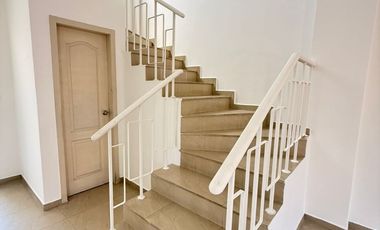 Portal al Sol de Via a la Costa en alquiler