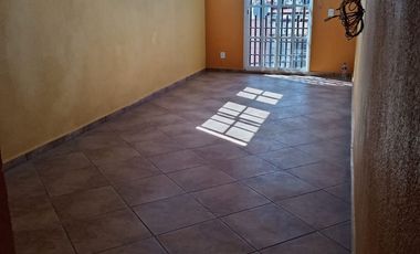 VENDO CASA EN COACALCO SECCION HEROES