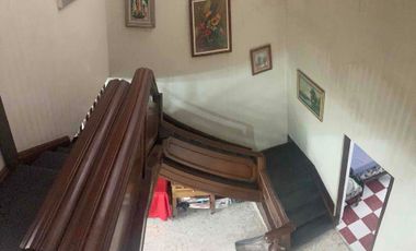 CASA (CON JARDÍN) PARA REMODELAR EN UNA EXCELENTE UBICACIÓN