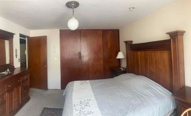 CASA (CON JARDÍN) PARA REMODELAR EN UNA EXCELENTE UBICACIÓN