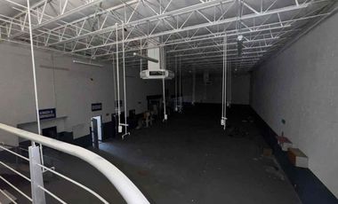 SE RENTA EDIFICIO COMERCIAL Maquinados o INDUSTRIAL
