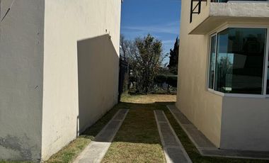 ATRACTIVA CASA RESIDENCIAL EN VENTA # 7, DENTRO DE UN FRACCIONAMIENTO PRIVADO.