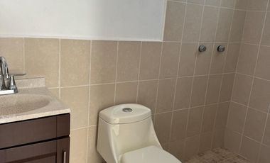 ATRACTIVA CASA RESIDENCIAL EN VENTA # 7, DENTRO DE UN FRACCIONAMIENTO PRIVADO.