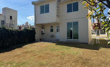 ATRACTIVA CASA RESIDENCIAL EN VENTA # 7, DENTRO DE UN FRACCIONAMIENTO PRIVADO.