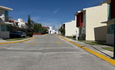 ATRACTIVA CASA RESIDENCIAL EN VENTA # 7, DENTRO DE UN FRACCIONAMIENTO PRIVADO.