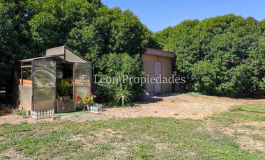 Leon Propiedades vende parcela con casa en zona comercial, sector El Ajial, Curacaví.