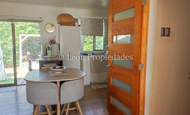 Leon Propiedades vende parcela con casa en zona comercial, sector El Ajial, Curacaví.