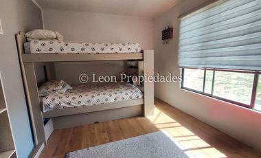 Leon Propiedades vende parcela con casa en zona comercial, sector El Ajial, Curacaví.