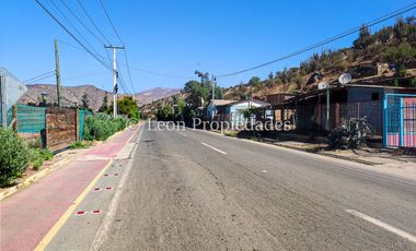 Leon Propiedades vende parcela con casa en zona comercial, sector El Ajial, Curacaví.