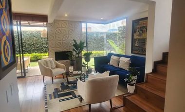 ¡La vida que soñaste en Cota te espera! 🌿🏡  ¿Buscas espacio, seguridad y confort para tu familia? Esta casa en Tarragona Club House lo tiene todo. C