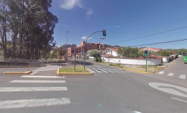 Terreno de venta en plena Ave. Primero de mayo Cuenca. a 300 metros de los 3 puentes. Ideal para edificio IPRUS 10 PISOS