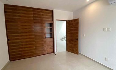 venta casa en residencial Río Av 135 Cancun