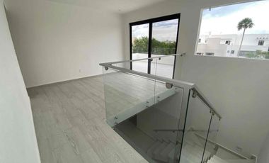 venta casa en residencial Río Av 135 Cancun