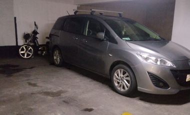 Brown Propiedades arrienda tres estacionamientos