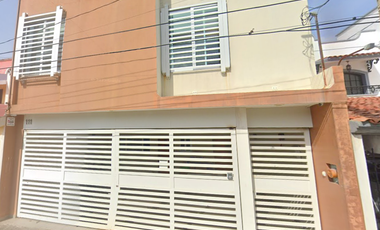 INVIERTE EN CASA ADJUDICADA EN EL BOQUERON, TABASCO