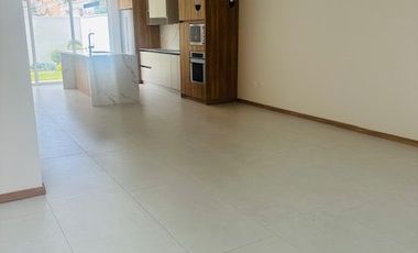 Se vende casa en Cuenca, Ecuador, Parroquia Machangara.