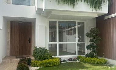 Se vende casa en Cuenca, Ecuador, Parroquia Machangara.