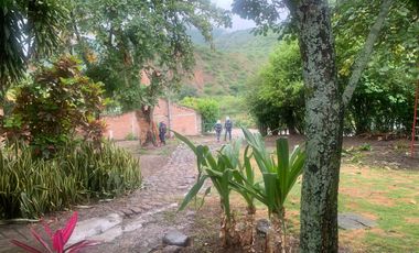 HERMOSA CASA DE CAMPO EN CATAMAYO