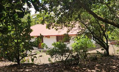 HERMOSA CASA DE CAMPO EN CATAMAYO