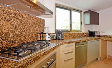 Luxury Condo for Rent on Calle 38: 2BR Modern Sanctuary Steps from the Beach