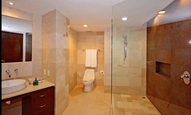 Luxury Condo for Rent on Calle 38: 2BR Modern Sanctuary Steps from the Beach