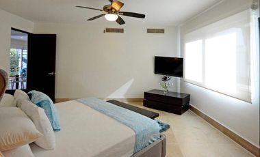 Luxury Condo for Rent on Calle 38: 2BR Modern Sanctuary Steps from the Beach