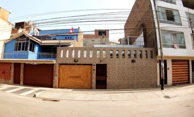 CASA COMO TERRENO EN VENTA, ATE