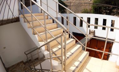 CASA COMO TERRENO EN VENTA, ATE