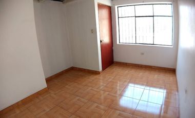 CASA COMO TERRENO EN VENTA, ATE