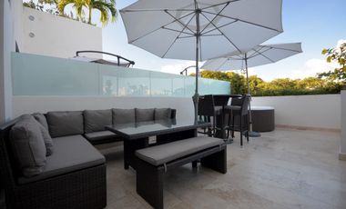 Living the Dream on Calle 38: Luxury 2BR Apartment Steps from the Beach – Modern & Walkable