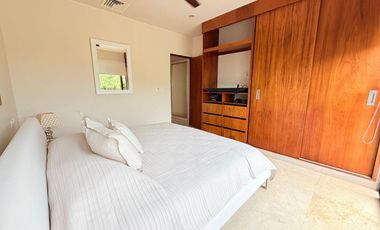 Living the Dream on Calle 38: Luxury 2BR Apartment Steps from the Beach – Modern & Walkable