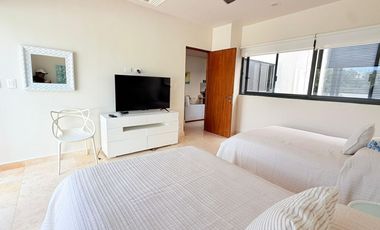 Living the Dream on Calle 38: Luxury 2BR Apartment Steps from the Beach – Modern & Walkable