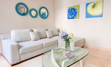 Living the Dream on Calle 38: Luxury 2BR Apartment Steps from the Beach – Modern & Walkable