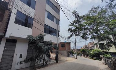 Venta De Casa Como Terreno En San Juan De Lurigancho