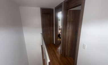 Casa en venta en Conjunto La Martina — Tumbaco, Quito