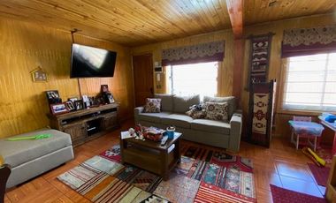 SE VENDE EXCELENTE CASA 4 DORMITORIOS 2 BAÑOS SANTA LUCIA SECTOR SAN ANTONIO