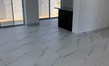 Venta de Casa en Manta Urbanización Via Marina