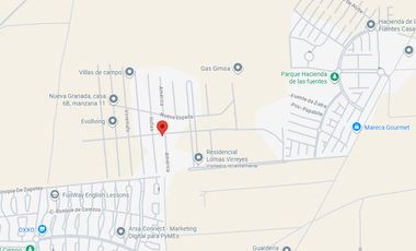 Tu nuevo hogar te espera en Lomas Virreyes: Amplia casa con acabados de lujo.