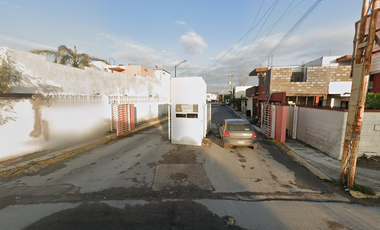 La tranquilidad de una gran decisión comienza aquí!! Venta de casa en recuperación bancaria, Hacienda las Bugambilias, Reynosa, Tamps.