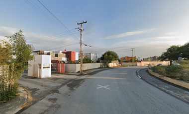 La tranquilidad de una gran decisión comienza aquí!! Venta de casa en recuperación bancaria, Hacienda las Bugambilias, Reynosa, Tamps.
