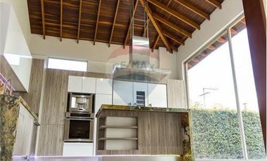 Vendo Casa Elegante en Cajica