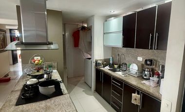 APARTAMENTO AMPLIO E ILUMINADO - DE 100M2