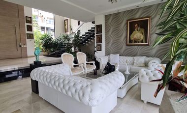 Exclusiva casa campestre en venta ubicada en el sector más exclusivo del Área Metropolitana de Bucaramanga