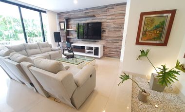 Exclusiva casa campestre en venta ubicada en el sector más exclusivo del Área Metropolitana de Bucaramanga